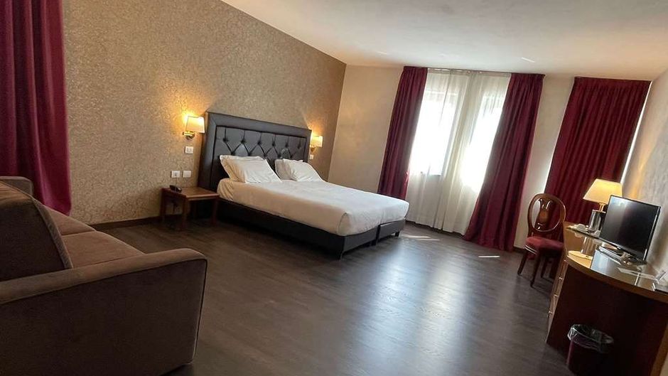 Best Western Park Hotel Continental Suite