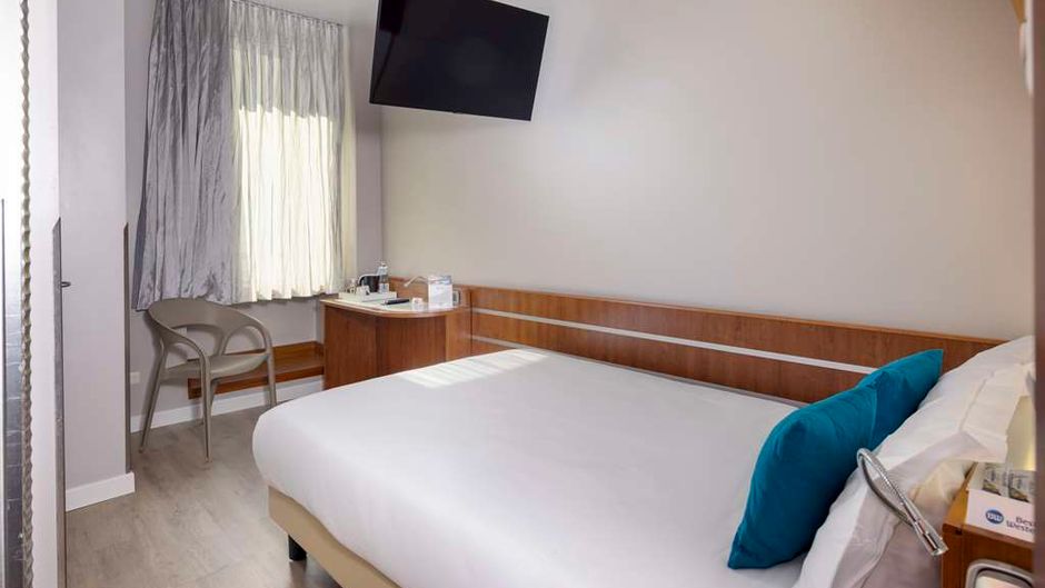 Best Western Hotel Madison Room