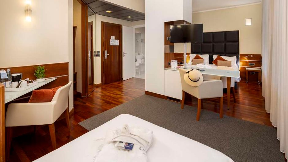 Best Western Hotel Madison Suite