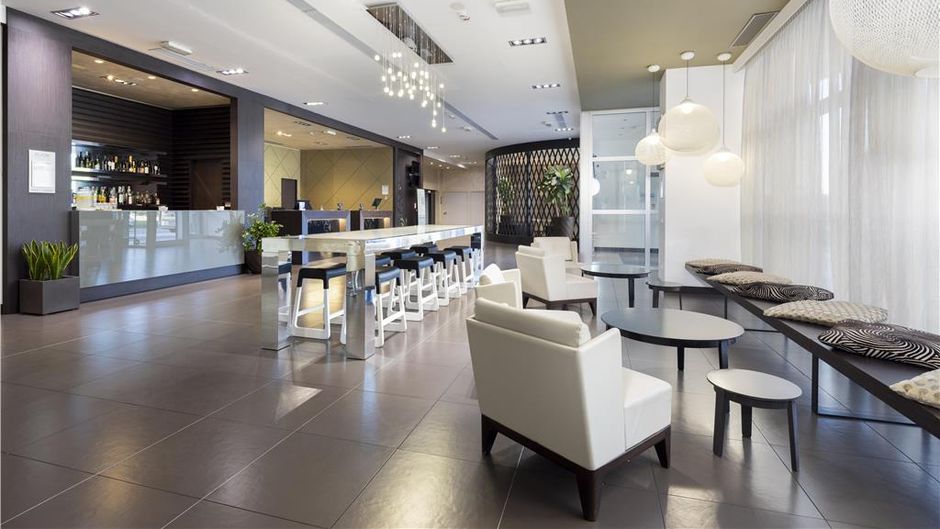 Best Western Premier CHC Airport Lobby