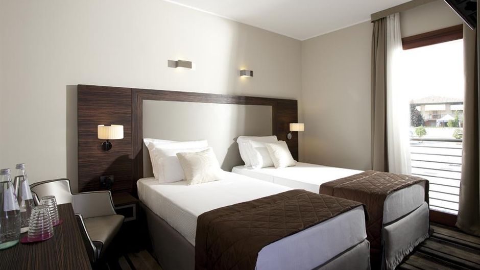Best Western Titian Inn & Residence Room