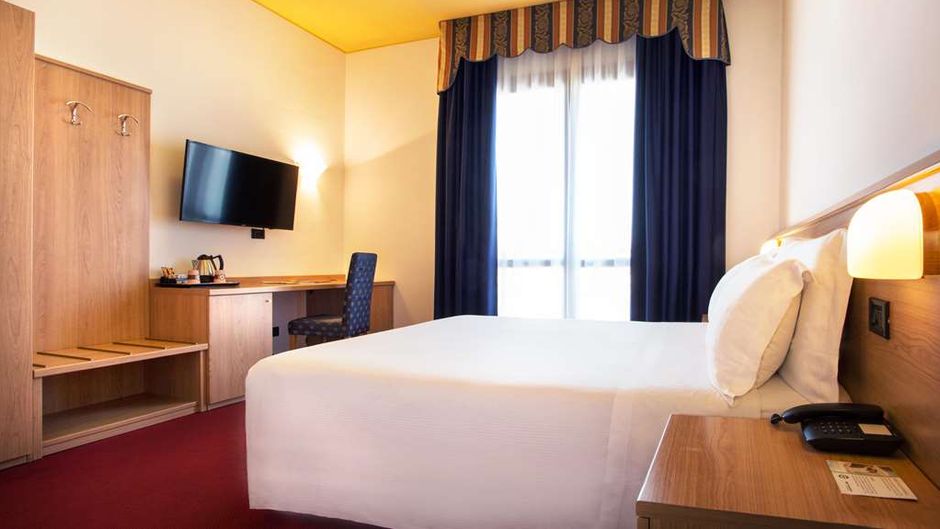 Best Western Titian Inn & Residence Room