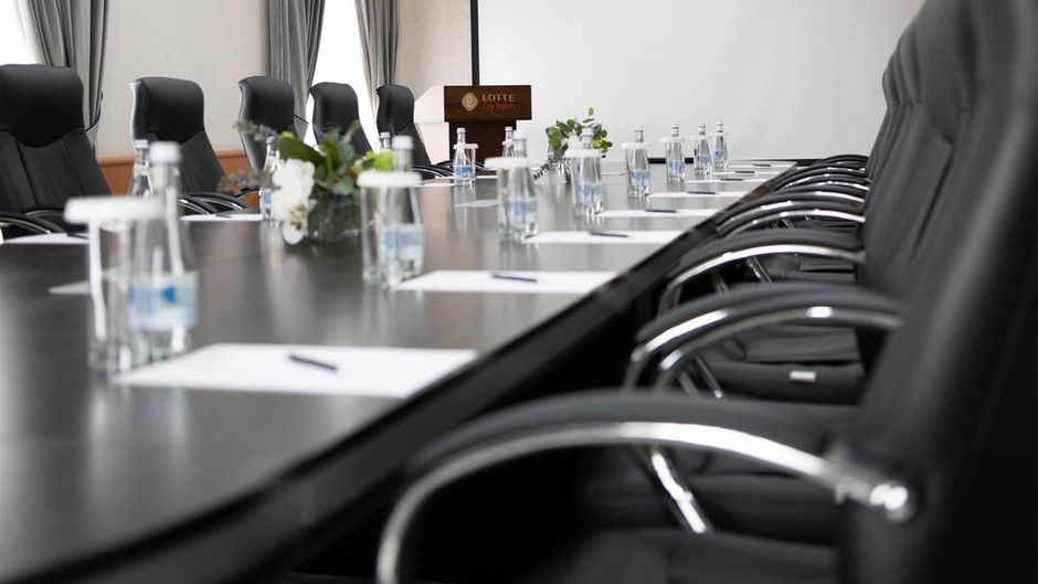 Lotte City Hotel Tashkent Meeting