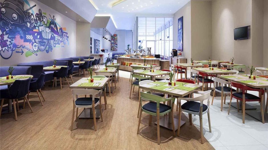 Ibis Styles Jakarta Mangga Dua Square Restaurant