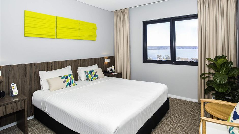 ibis Styles The Entrance Room