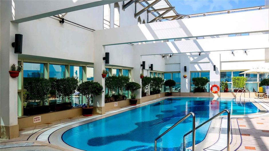 Majlis Grand Mercure Residence Abu Dhabi Pool