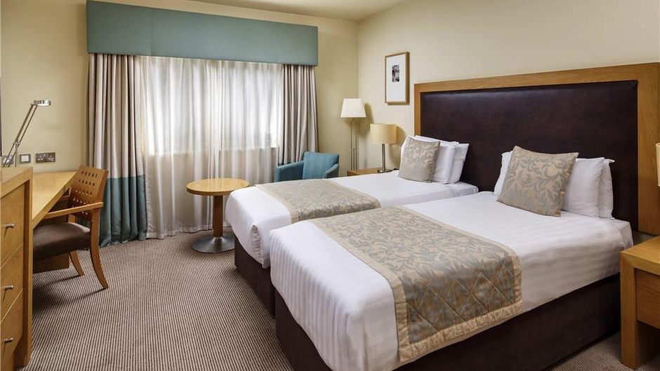 Mercure Sheffield Parkway Room