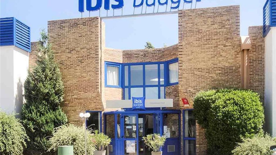 Ibis Budget Chatellerault Exterior