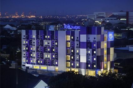 Ibis Budget Semarang Tendean