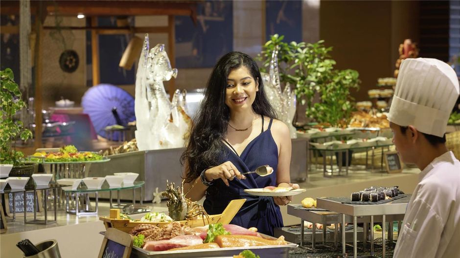 Novotel Yangon Max Restaurant