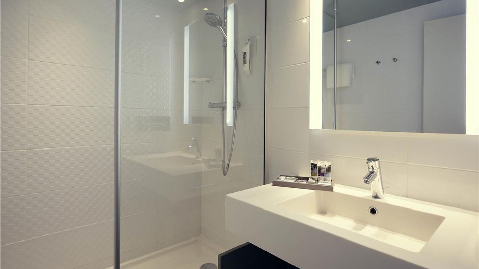 Mercure Orange Centre Room
