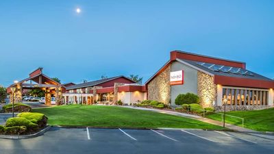 Red Lion Hotel Columbia Center