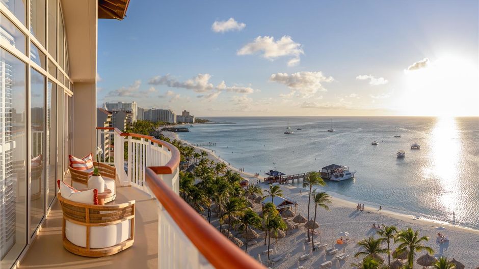 Hyatt Regency Aruba Resort Spa & Casino Suite