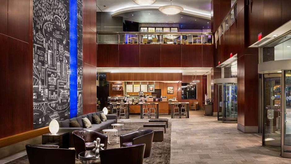 Hyatt Regency Vancouver Lobby