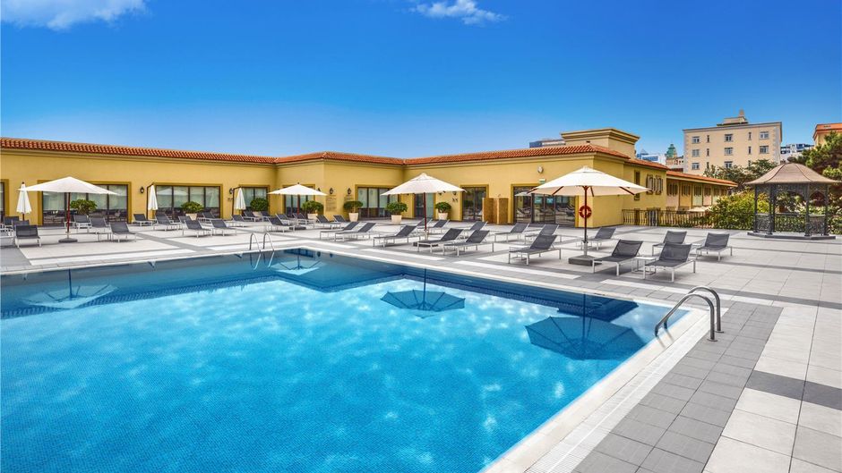 Hyatt Regency Baku Pool