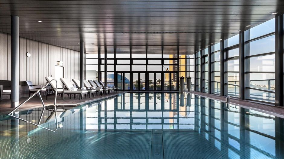 Grand Hyatt Berlin Pool