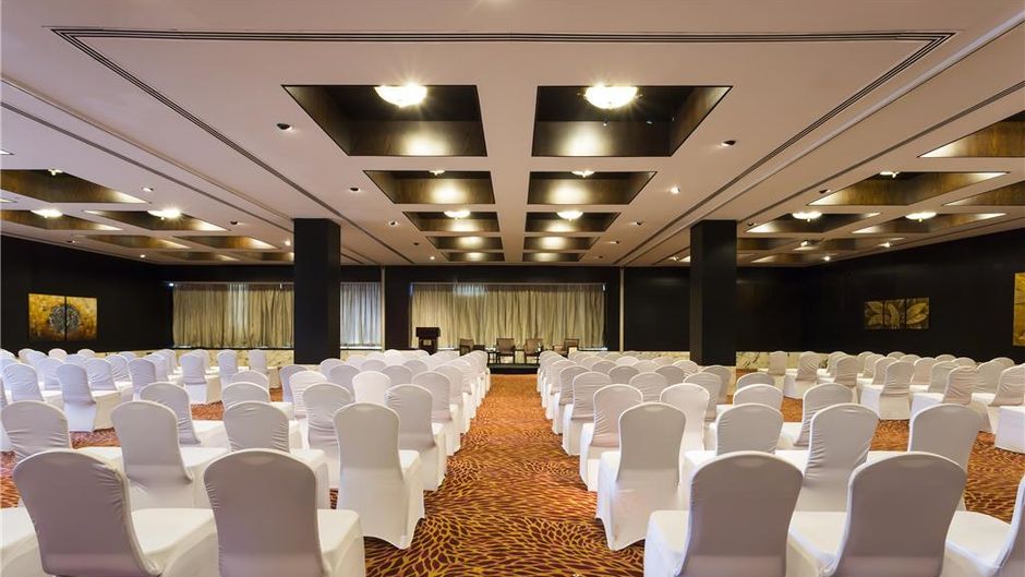 Hyatt Regency Dar es Salaam Lobby
