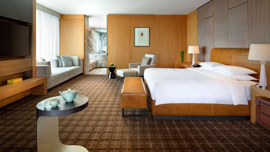 Hyatt Regency Tianjin East Suite