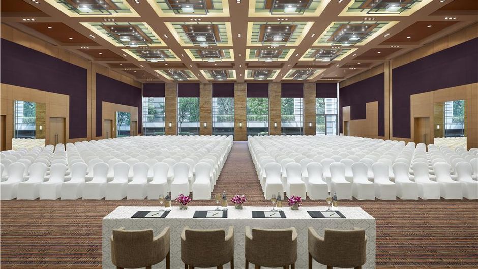Grand Hyatt Mumbai Lobby