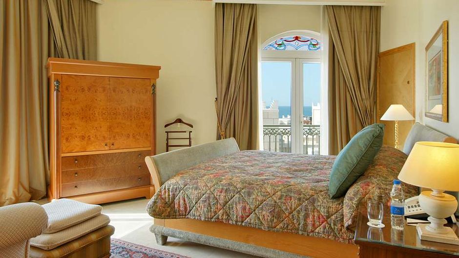 Grand Hyatt Muscat Suite
