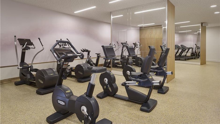Hyatt Regency Paris Etoile Health