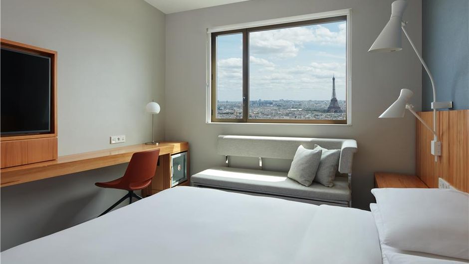Hyatt Regency Paris Etoile Room
