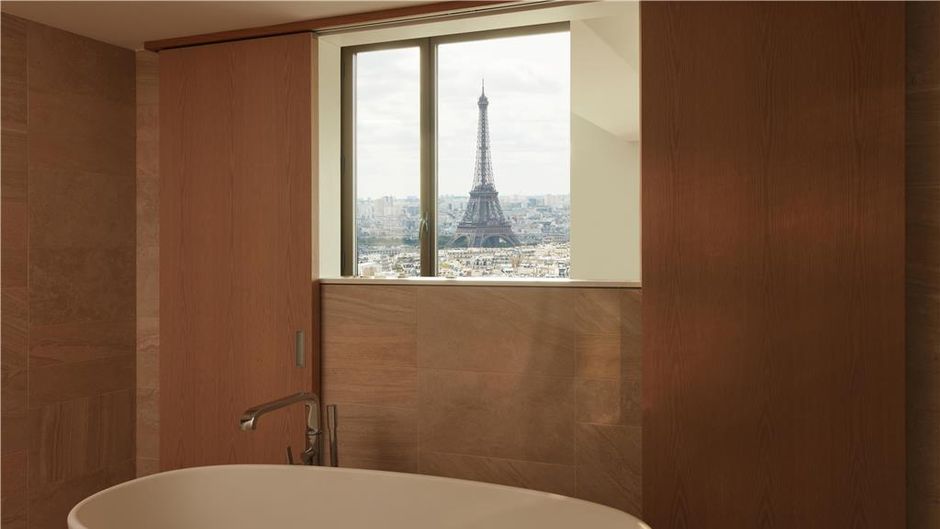 Hyatt Regency Paris Etoile Room