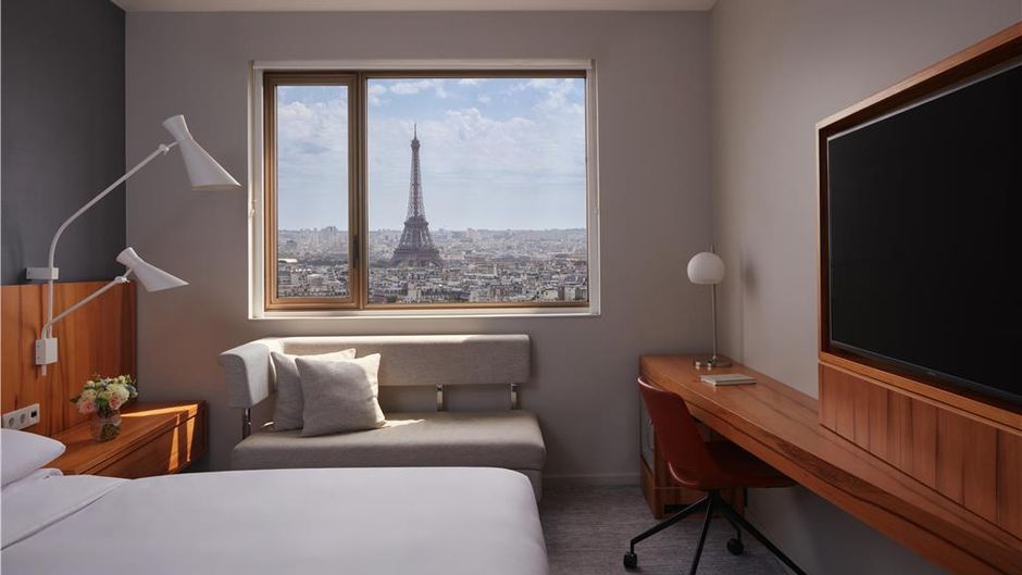 Hyatt Regency Paris Etoile Room
