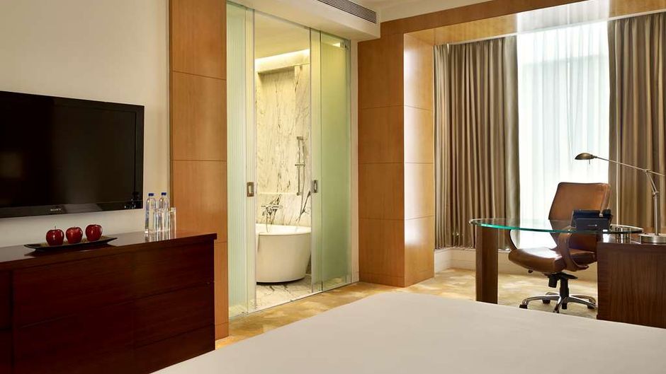 Hyatt Regency Pune Suite