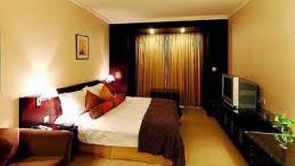 Green Garden Hotel Room