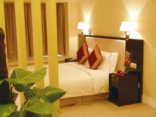 Barony Wanyuan Hotel