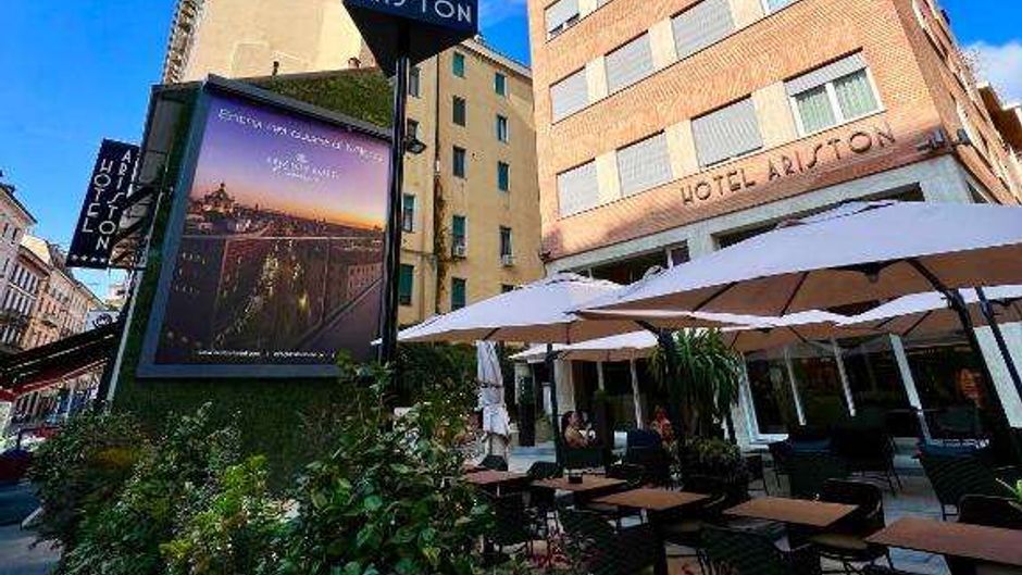 Ariston Hotel Exterior
