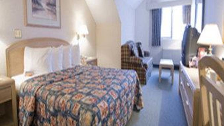 Riverside Resort & Conference Center Room