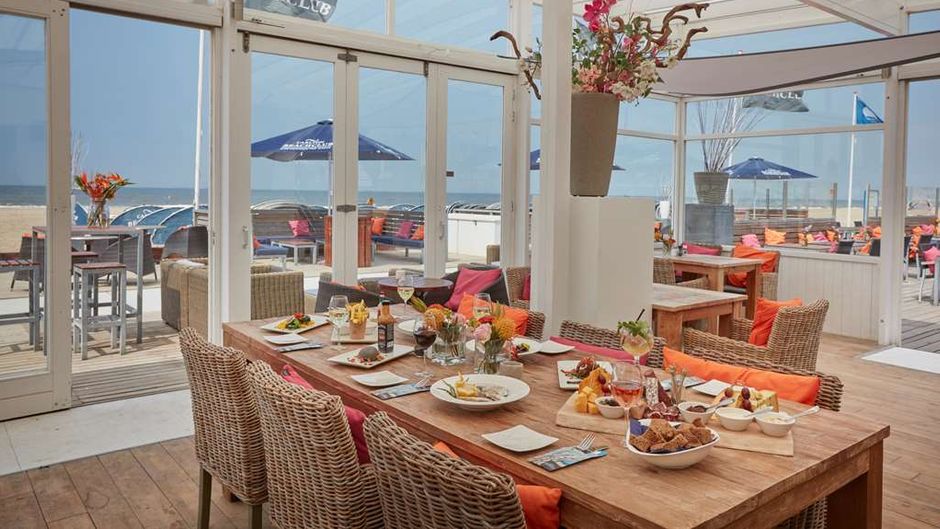 Carlton Beach Hotel Restaurant