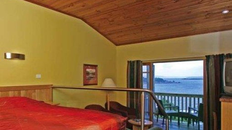 Strahan Village Room