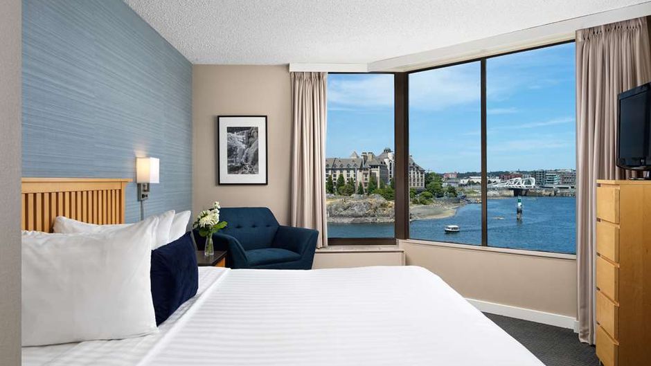 Inn at Laurel Point Suite