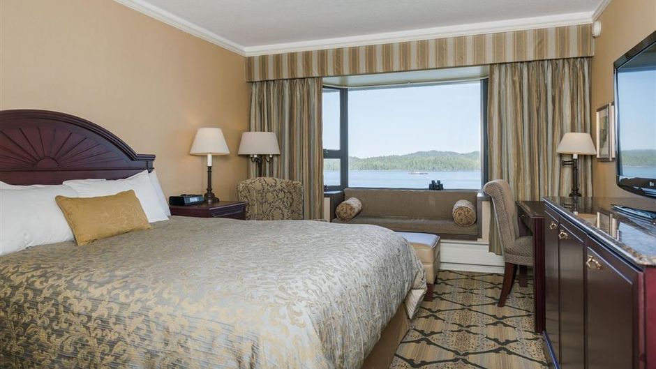 Crest Hotel Room