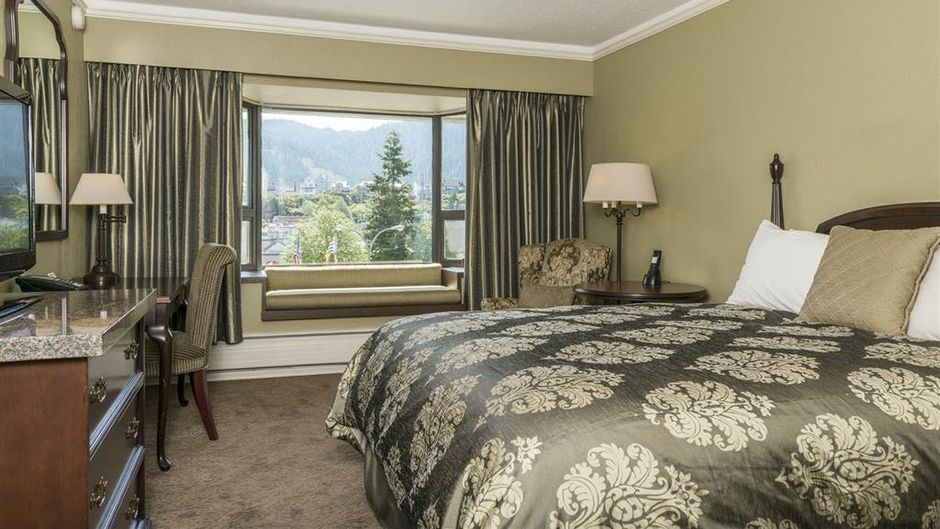 Crest Hotel Room