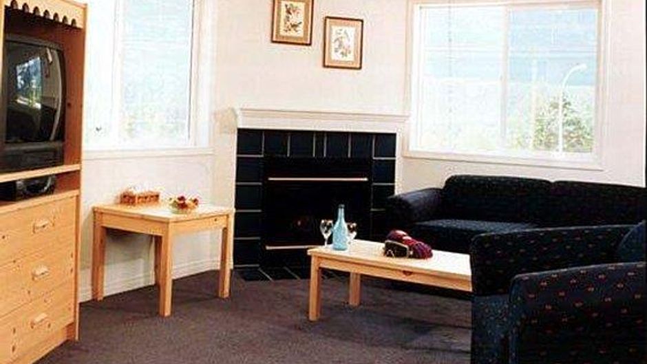 Banff Boundary Lodge Other