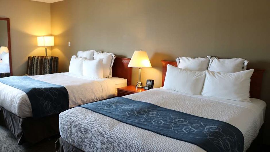 Nomad Hotel & Suites Room