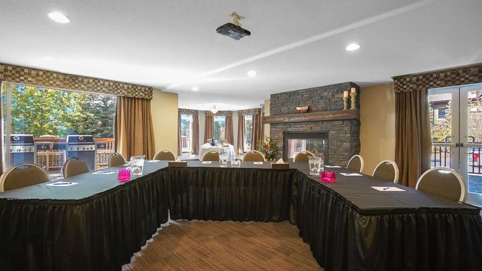 Falcon Crest Lodge Meeting