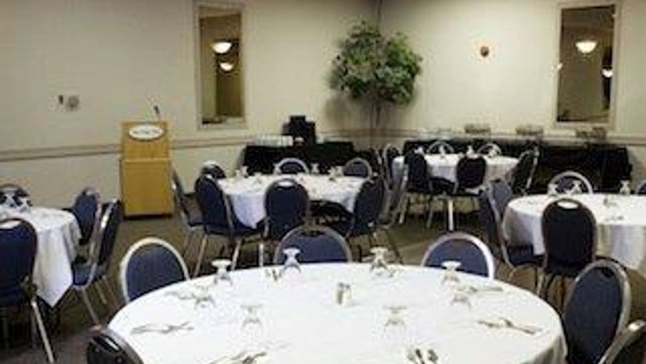 Heritage Inn Hotel & Convention Centre Ballroom
