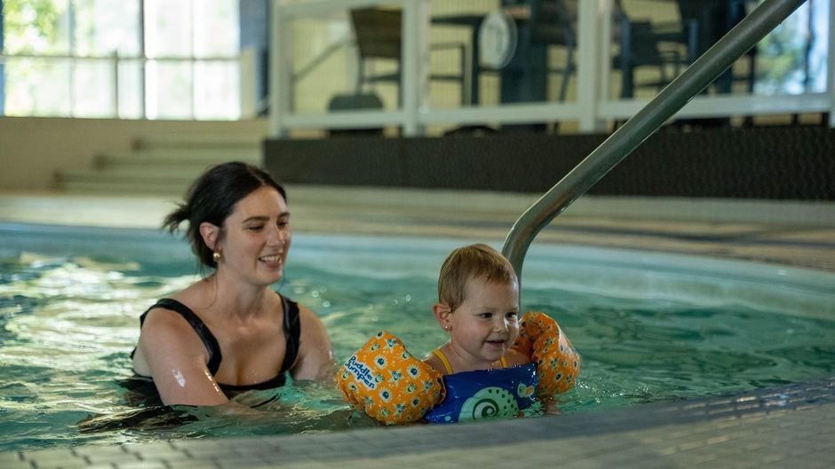 Park Town Hotel Pool