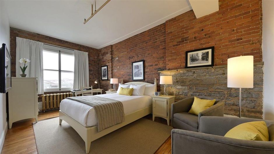 Auberge Saint-Pierre Room