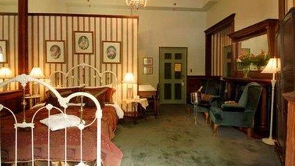 Pendray Inn & Tea House Room