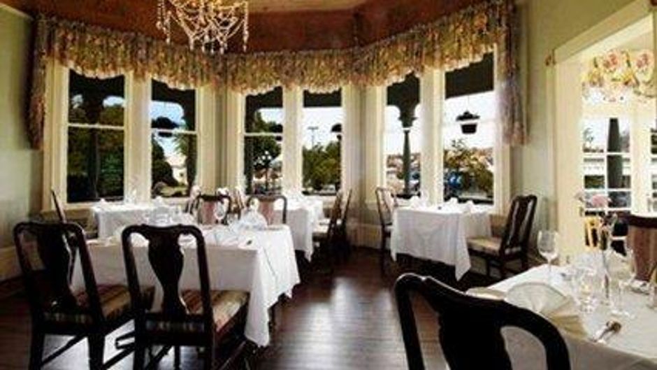 Pendray Inn & Tea House Restaurant