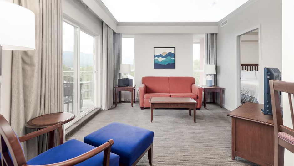 Manteo Resort-Waterfront Hotel & Villas Suite