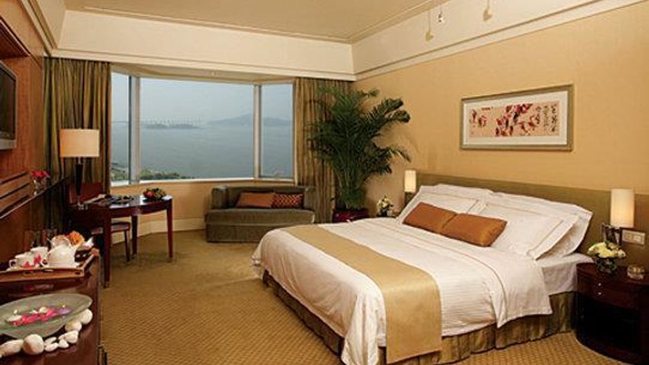 Nansha Grand Hotel Room