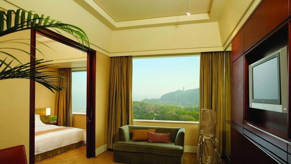 Nansha Grand Hotel Room