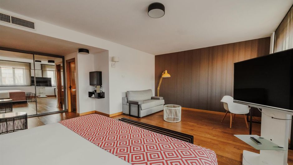 Rafaelhoteles Atocha Suite